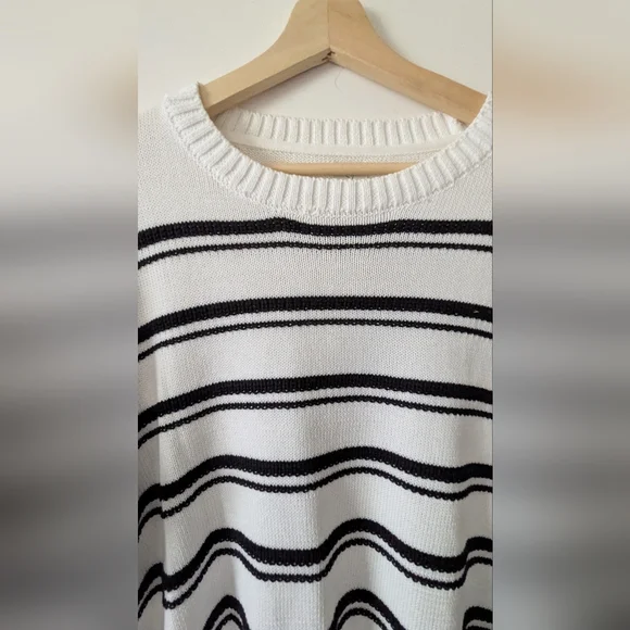 Joie Large Black & White Crew Neck Sweater Stripes Brand New With Tags - Picture 3 of 12